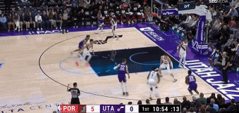 DG视讯官网平台菜鸟丨32号秀20+11+5+2断2帽 布泽利斯17分 狼崽香农爆发17+10