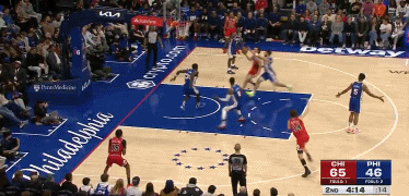 DG视讯官网平台菜鸟丨32号秀20+11+5+2断2帽 布泽利斯17分 狼崽香农爆发17+10