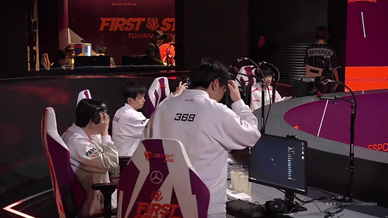 DB官网在线登录入口被APA亮表情亮烦了？取胜后握手环节 小奶油冷脸快速和TL全员碰拳