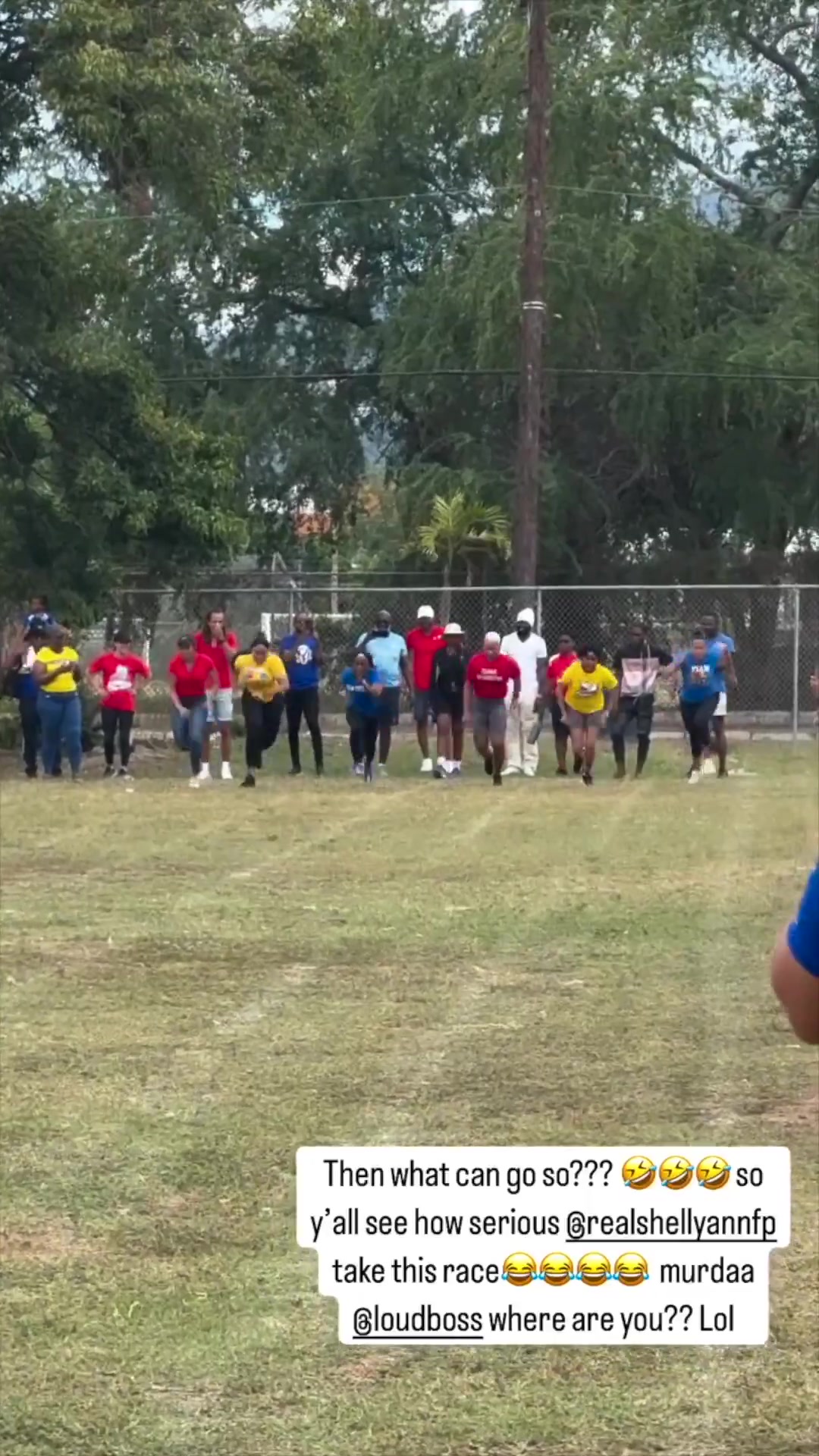 DB真人旗舰碾压😱女子百米GOAT弗雷泽参加家长运动会，火遍外网1400万观看