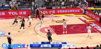 DB官网在线登录入口足够幸运！徐杰出手三分后球再度颠进篮筐 广东继续扩大领先