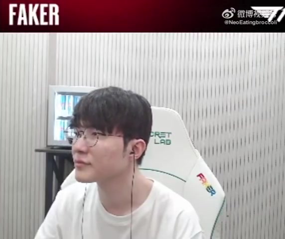 DB真人旗舰Faker感谢粉丝祝福：谢谢 托大家的福 心里暖暖的呢